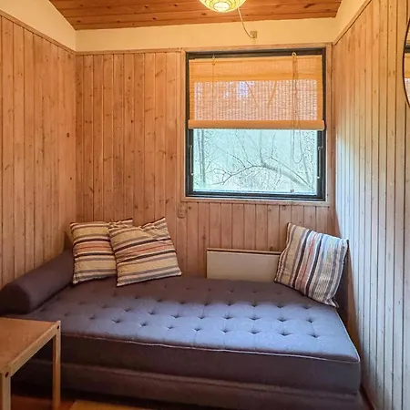 4 Bedroom Beautiful In Σπίτι διακοπών