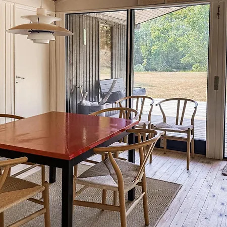 4 Bedroom Beautiful In Holiday home *