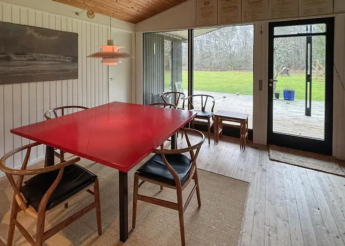 Semesterbostad 4 Bedroom Beautiful In