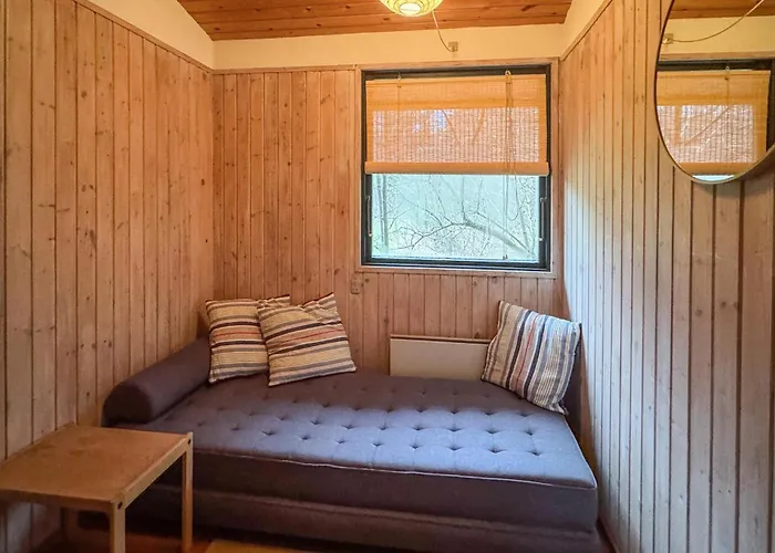 4 Bedroom Beautiful In Semesterbostad
