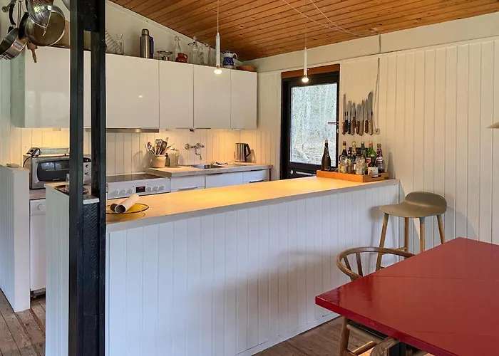 Semesterbostad 4 Bedroom Beautiful In *
